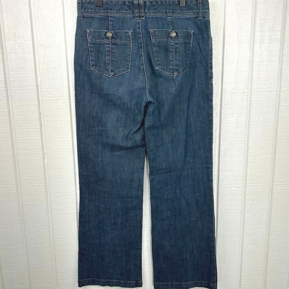 Eddie Bauer Wide Leg Jeans Women 32x29 Blue Classic Relaxed Vintage Wash Denim - Picture 4 of 7